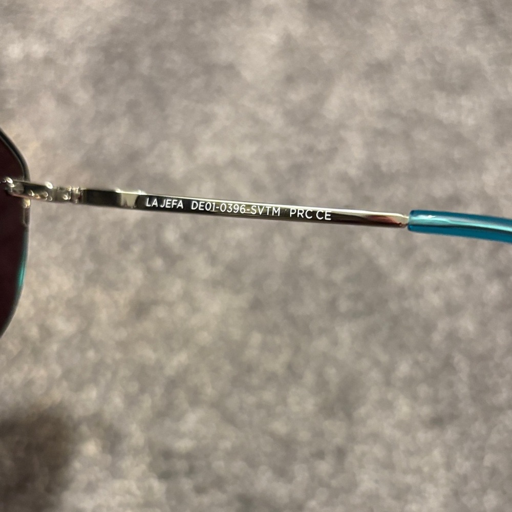 Diff Robin Arzon Aviator Sunglasses - image 6